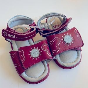 Umi sandals